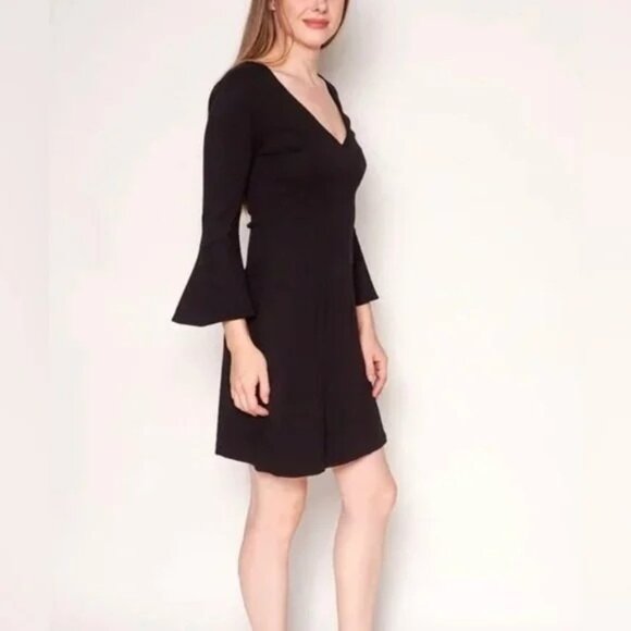 Amanda Uprichard Dresses & Skirts - Amanda Uprichard Fresno Mini Dress 3/4 Bell Sleeve V Neck Stretch Black S